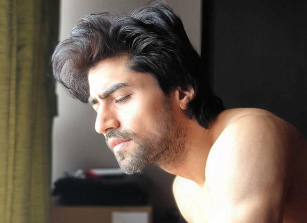 HOT ALERT! Harshad Chopda’s SHIRTLESS picture will drive your midweek blues away!