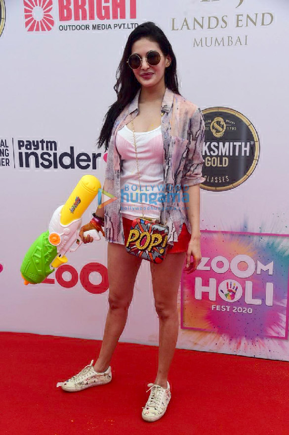 photos amyra dastur akshay oberoi and nucleya attend the zoom holi party 2020 3