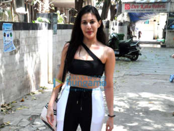 Photos: Amyra Dastur snapped at a dance class