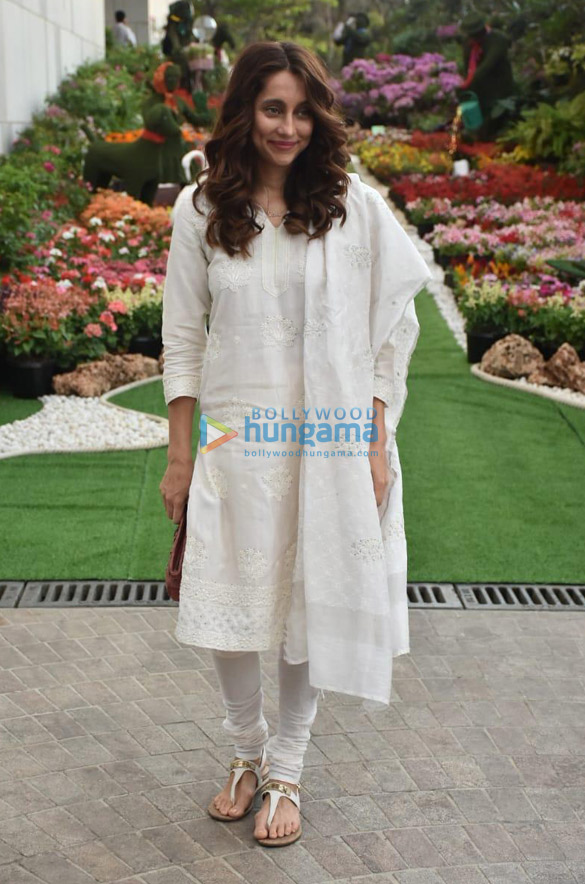 photos celebs snapped at pirals holi house party 2