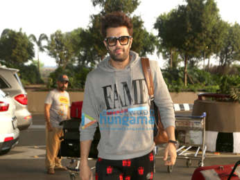 Photos: Hrithik Roshan, Sidharth Malhotra, Karan Johar and others snapped at the airport