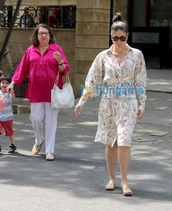 photos kareena kapoor kapoor taimur ali khan and babita shivdasani spotted in bandra 2