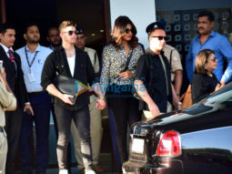 Photos: Priyanka Chopra Jonas, Shilpa Shetty and others snapped at the airport