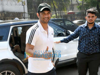 Photos: Sushant Singh Rajput and Rhea Chakraborty spotted at the gym