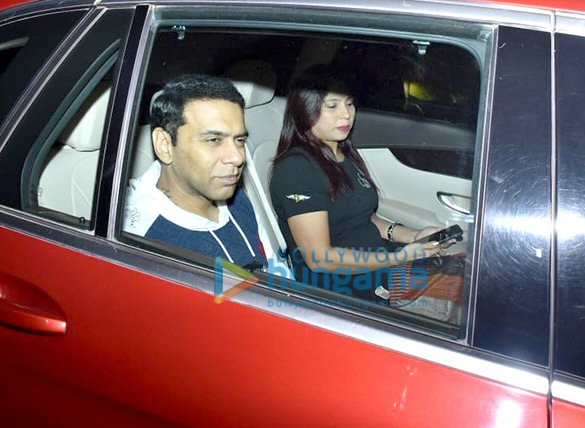 photos tiger shroff shraddha kapoor varun dhawan and others grace the special screening of baaghi 3 at yrf studios 18