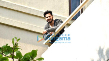 Photos: Varun Dhawan snapped at a dubbing studio