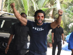Ranveer Singh arrives late at the Sooryavanshi trailer launch and his reaction is hilarious!