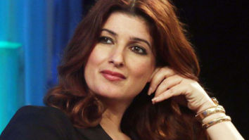 When Twinkle Khanna’s kids played Tic-Tac-Toe on her foot cast!