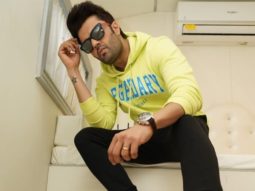 After Ayushmann Khurrana, Maniesh Paul plays the tune of Bella Ciao on piano