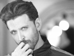 Hrithik Roshan clarifies that he’s a nonsmoker after a fan mistakes his phone for a cigarette