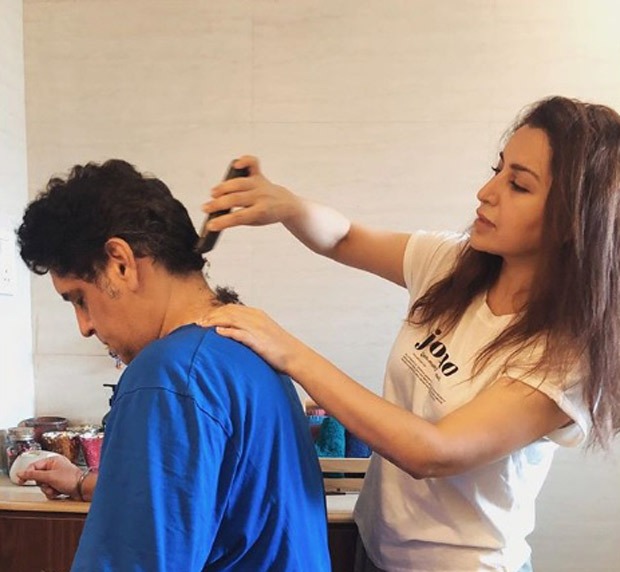 The boss ladies of Bollywood absolutely love sporting the JOMO tshirt