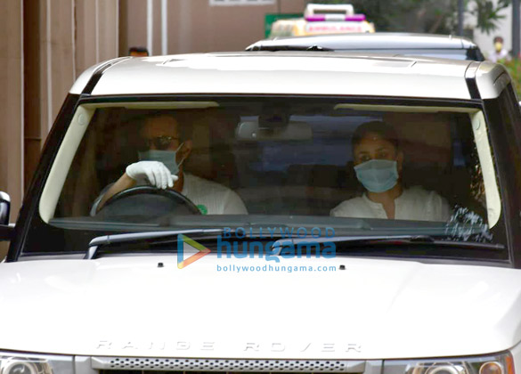 Photos: Celebs attend Rishi Kapoor’s funeral Photos: Celebs attend Rishi Kapoor’s funeral