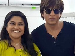Renuka Shahane says Shah Rukh Khan was a heartthrob even during Circus days; reveals they were once chased by wild bear during the shooting