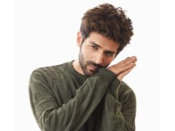 Kartik Aaryan wishes a couple on their wedding anniversary and makes their day