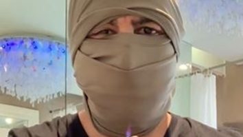 Watch: Ronit Roy demonstrates how to easily convert your T-shirt into a mask and proves its efficiency