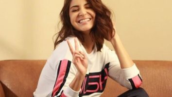 As Anushka Sharma struggles with Guess the Gibberish; Virat Kohli answers while lifting weights