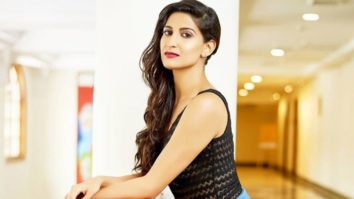Why Aahana wants to get QUARANTINED with Shah Rukh Khan? | Rapid Fire | Ranveer Singh