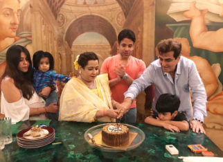 Watch: Veteran actor Jeetendra celebrates his 78th birthday accompanied by family