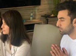 Alia Bhatt attends Rishi Kapoor’s prayer meet as Ranbir Kapoor and Riddhima Kapoor Sahni perform the rituals