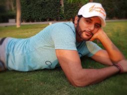 Karanvir Bohra donates 1000 face shield masks to Mumbai Police Force