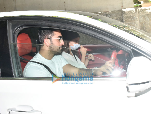 Photos: Celebs attend Rishi Kapoor’s prayer meet Photos: Celebs attend Rishi Kapoor’s prayer meet