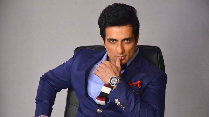 Sonu Sood: “Jab tak aakhri MIGRANT ko ghar chhod nahi aate, ye jung nahi chhodenge” | COVID-19 Sonu Sood: “Jab tak aakhri MIGRANT ko ghar chhod nahi aate, ye jung nahi chhodenge” | COVID-19