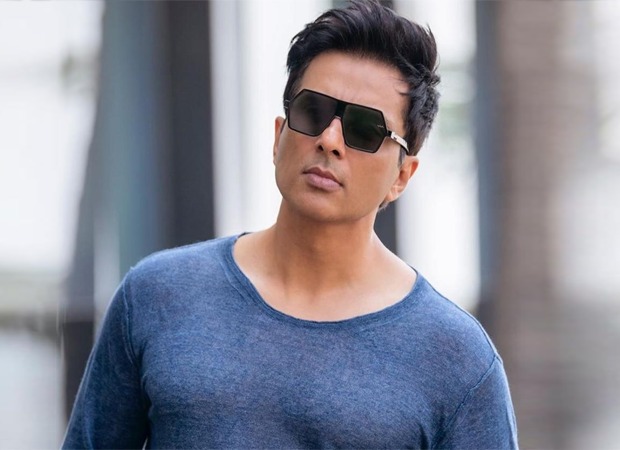Sonu Sood praised by Governor of Maharashtra Bhagat Singh Koshyari for his efforts to help migrant labourers Sonu Sood praised by Governor of Maharashtra Bhagat Singh Koshyari for his efforts to help migrant labourers