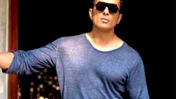 Sonu Sood responds to a meme about him helping migrant workers reach home during lockdown 