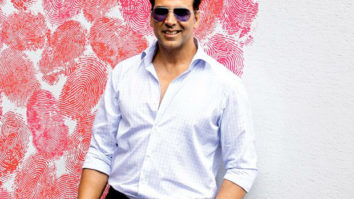 Akshay Kumar donates 1000 wrist bands to Mumbai Police to help detect Coronavirus symptoms