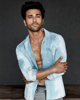 Celebrity Photo of Pulkit Samrat