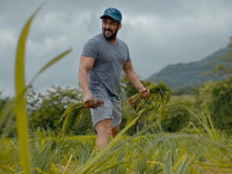 Salman Khan ushers in the harvest season at his farmhouse, pays a hearty tribute to the farmers