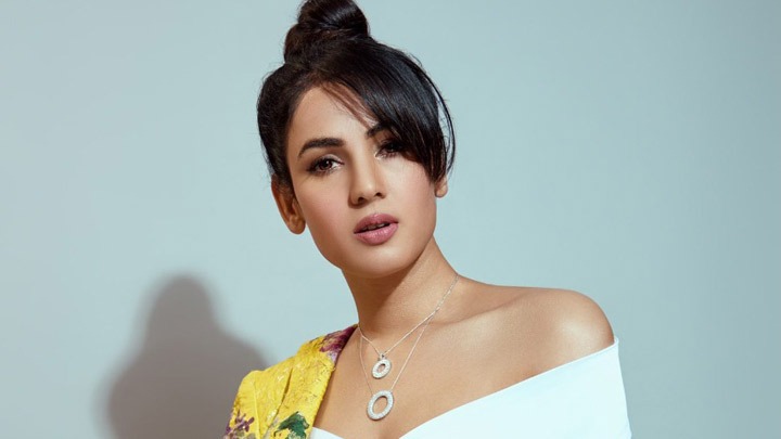 Sonal Chauhan: “If I had somebody to GUIDE me, my career would have been somewhere else”| Jannat Sonal Chauhan: “If I had somebody to GUIDE me, my career would have been somewhere else”| Jannat