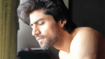 WATCH: Harshad Chopda performs handstand push-ups with perfection and we’re stupefied!