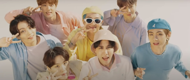 'DYNAMITE' by BTS becomes fastest song in history to reach No. 1 in 100 countries, obliterates Youtube premiere viewing record 'DYNAMITE' by BTS becomes fastest song in history to reach No. 1 in 100 countries, obliterates Youtube premiere viewing record