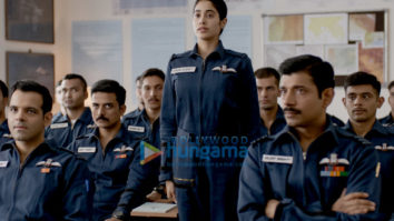 movie still of the movie Gunjan Saxena - The Kargil Girl