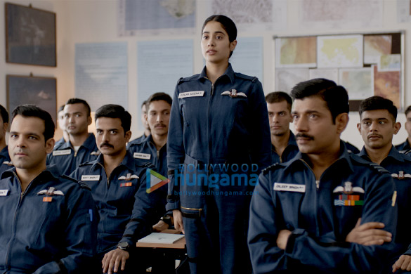 gunjan saxena the kargil girl 03