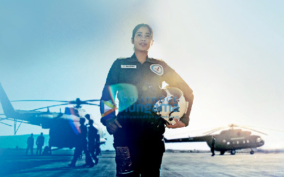 gunjan saxena the kargil girl 26