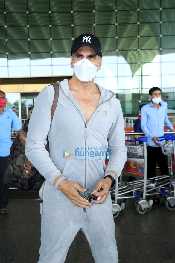 Photos: Bellbottom team snapped at the airport, leave for Scotland Photos: Bellbottom team snapped at the airport, leave for Scotland