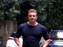 Sohail Khan spotted at his residence in Bandra