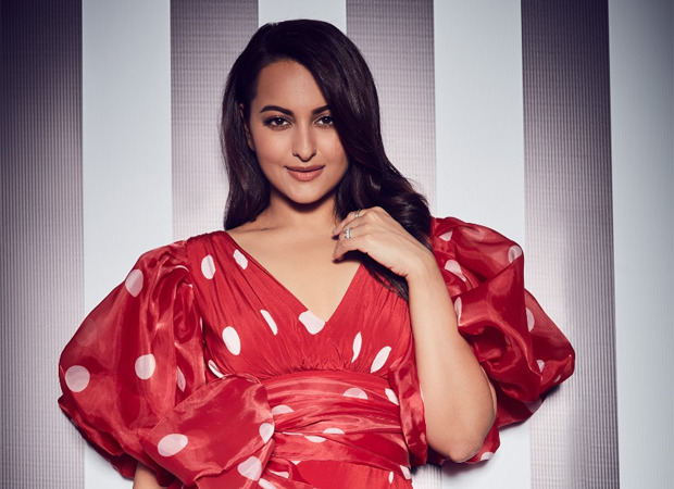 Sonakshi Sinha says 'ab bas' to cyberbullying, calls for action to support a poet getting rape threats Sonakshi Sinha says 'ab bas' to cyberbullying, calls for action to support a poet getting rape threats