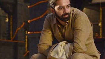 Barun Sobti’s dapper traditional attire will leave you smitten!