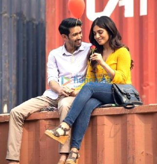 Movie Stills Of The Movie Dolly Kitty Aur Woh Chamakte Sitare