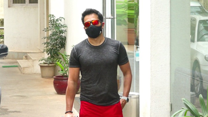 Emraan Hashmi spotted at Sunny Super Sound in Juhu