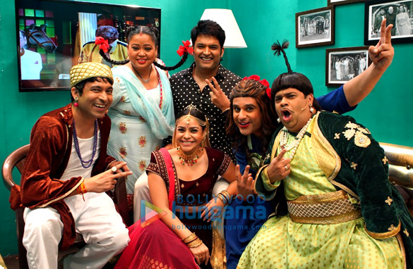 photos cast of mahabharat visit the sets of the kapil sharma show 11