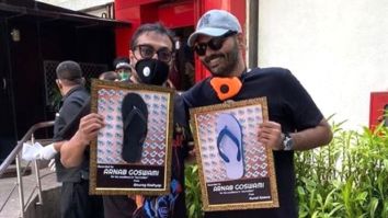 Anurag Kashyap and Kunal Kamra pose outside Arnab Goswami’s Republic TV office