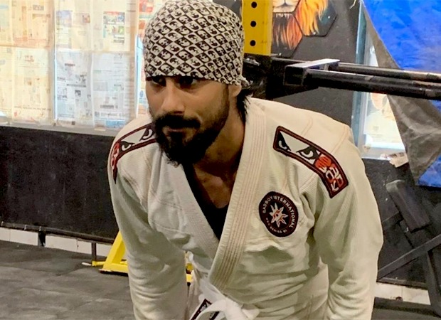Prateik Babbar urges fans to make good use of lockdown and learn martial arts