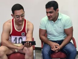 Aamir Khan shoots Laal Singh Chaddha in Greater Noida, meets wrestler Sushil Kumar and his family Aamir Khan shoots Laal Singh Chaddha in Greater Noida, meets wrestler Sushil Kumar and his family