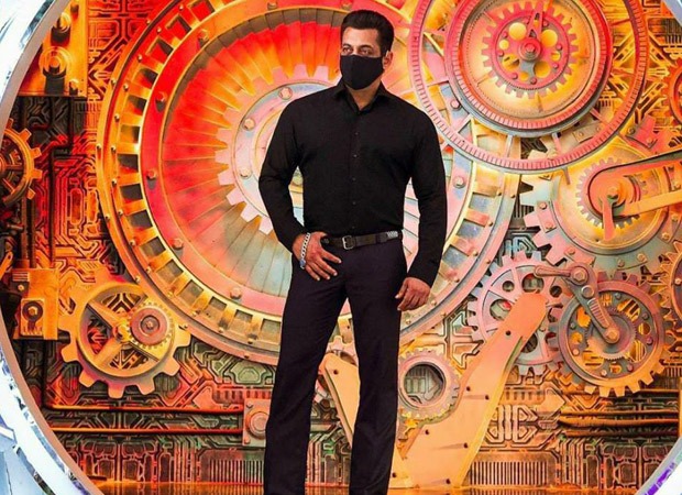 Bigg Boss 14: Ahead of the premiere, Salman Khan shares a photo from the set wearing a mask Bigg Boss 14: Ahead of the premiere, Salman Khan shares a photo from the set wearing a mask