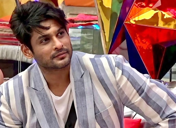 Bigg Boss 14 Sidharth Shukla recalls a childhood story with his father while talking to Gauahar Khan and Hina Khan, says he misses him