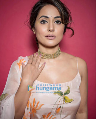 Celebrity Photos of Hina Khan